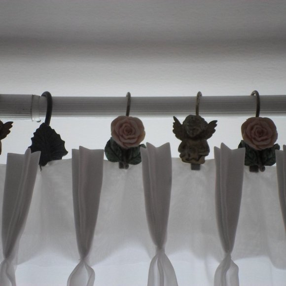 Shower Hooks Assortment - Picture 1 of 16